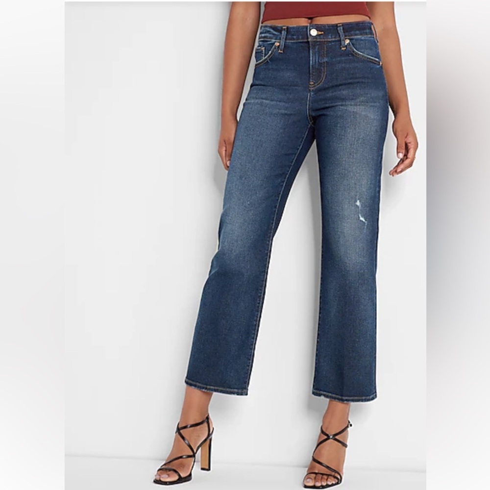 EXPRESS Mid Rise ‘90s Ankle Boot Jeans Size 8